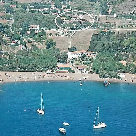 Baia Fiorita Appartement *