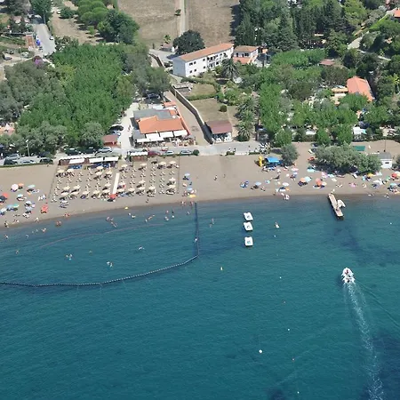 Baia Fiorita Appartement *