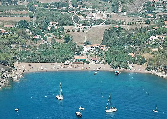 Baia Fiorita 아파트 *